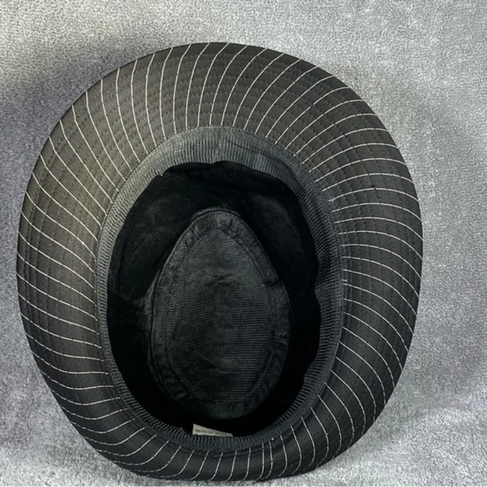 Hat One‎ Size Black Stripes